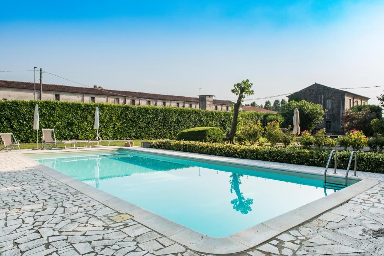 Agriturismo Lecolombare Nogarole Rocca Exterior photo