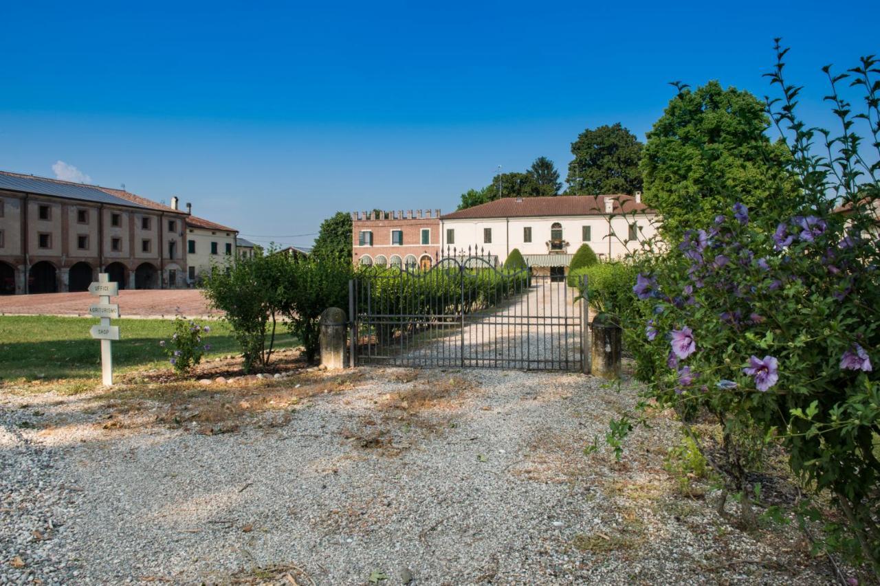 Agriturismo Lecolombare Nogarole Rocca Exterior photo